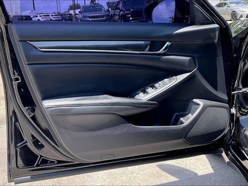 Used 2022 Honda Accord Sport image 17