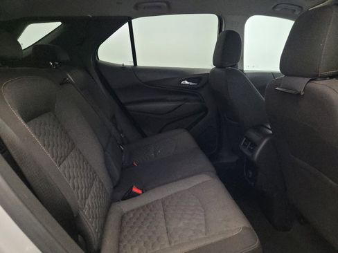 Used 2018 Chevrolet Equinox LT AWD/4WD image 17