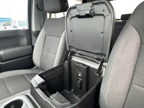 Used 2019 Chevrolet Silverado 1500 LT Trail Boss AWD/4WD image 21