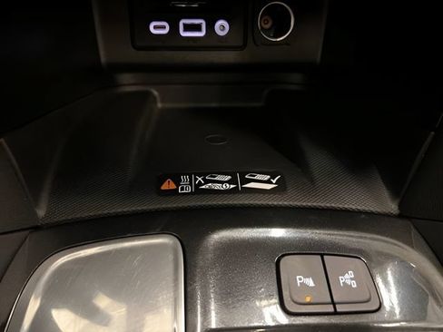 Certified 2022 Chevrolet Equinox Premier FWD image 31