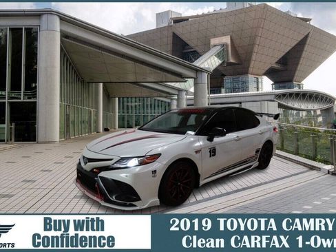 Used 2019 Toyota Camry XSE w/ Driver Assist Package FWD image 3