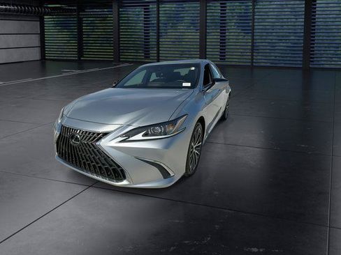 Certified 2024 Lexus ES 350 w/ Premium Package FWD image 4