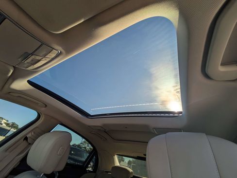 Used 2015 Mercedes-Benz S 550 Sedan image 20