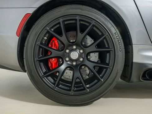 Used 2016 Dodge Viper ACR image 13