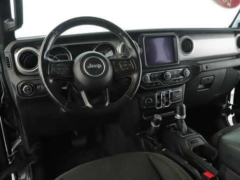 Used 2021 Jeep Gladiator Sport w/ Quick Order Package 24Q 80Th AWD/4WD image 2