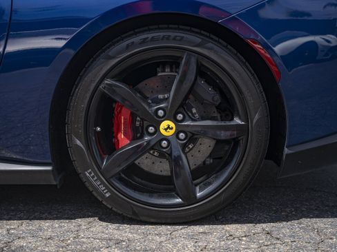 Used 2019 Ferrari Portofino image 16
