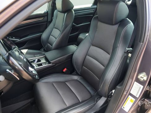Used 2020 Honda Accord Sport image 10