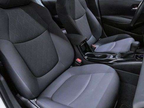 Used 2020 Toyota Corolla LE FWD image 14