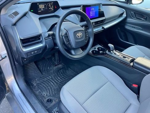 Used 2024 Toyota Prius LE image 10