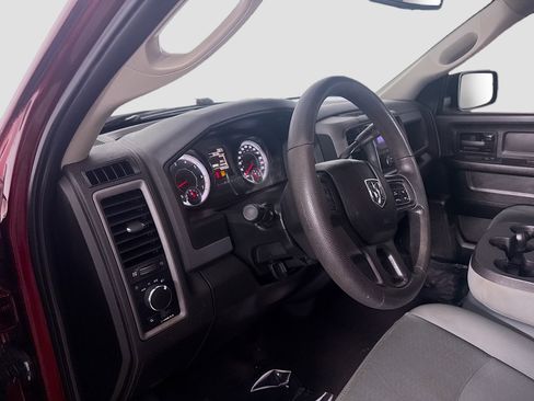 Used 2019 RAM 1500 ST AWD/4WD image 21