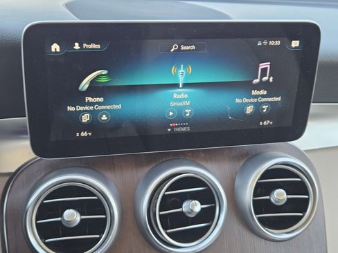 Used 2020 Mercedes-Benz GLC 300 image 18