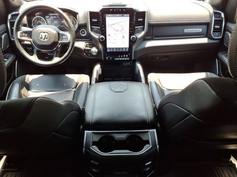 Used 2023 RAM 1500 Laramie AWD/4WD image 10