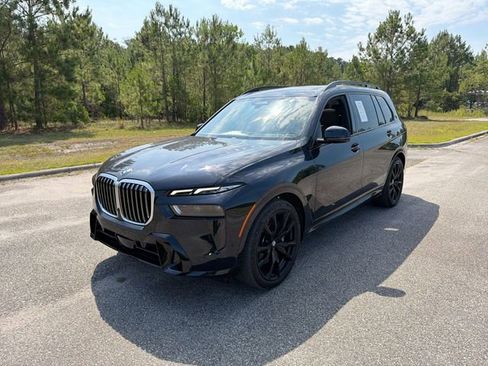 Used 2023 BMW X7 xDrive40i w/ M Sport Package AWD/4WD image 28