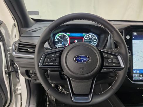 Certified 2025 Subaru Forester Limited w/ Popular Package image 14