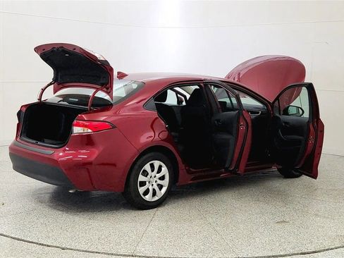 Used 2026 Toyota Corolla LE FWD image 12