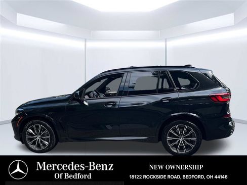 Used 2023 BMW X5 xDrive40i w/ M Sport Package AWD/4WD image 3