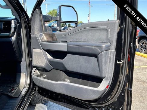 Used 2024 Ford F350 Lariat w/ Lariat Ultimate Package AWD/4WD image 28