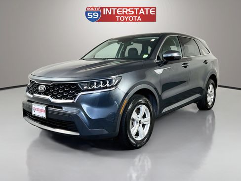 Used 2021 Kia Sorento LX AWD/4WD image 3