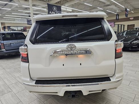 Used 2016 Toyota 4Runner Limited image 9