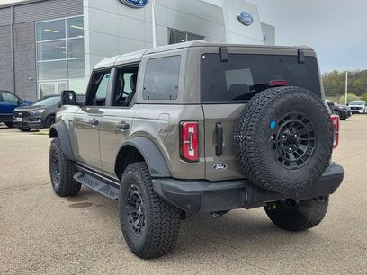 New 2026 Ford Bronco Badlands w/ Sasquatch Package