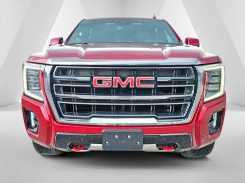 Used 2023 GMC Yukon AT4 AWD/4WD image 2