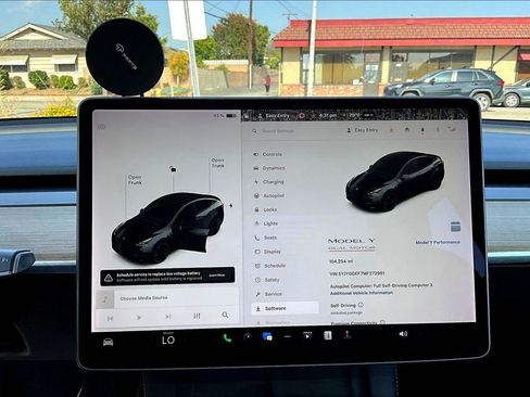 Used 2021 Tesla Model Y Performance AWD/4WD image 11