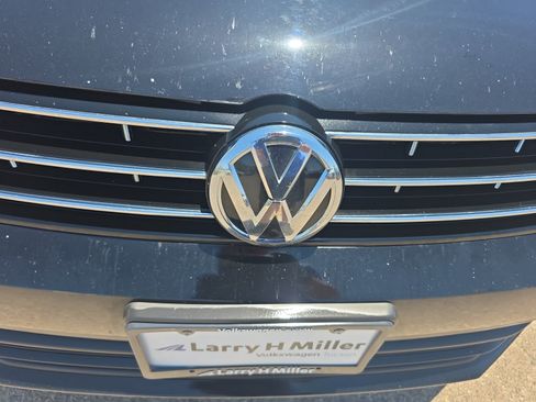 Used 2018 Volkswagen Jetta S w/ Cold Weather Package FWD image 23