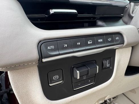 Used 2023 Cadillac Escalade Sport Platinum w/ LPO, Floor Liner Package AWD/4WD image 6