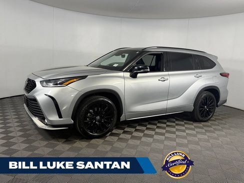 Used 2025 Toyota Highlander XSE AWD/4WD image 1