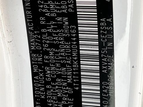 Used 2021 Toyota Camry SE w/ Cold Weather Package image 30