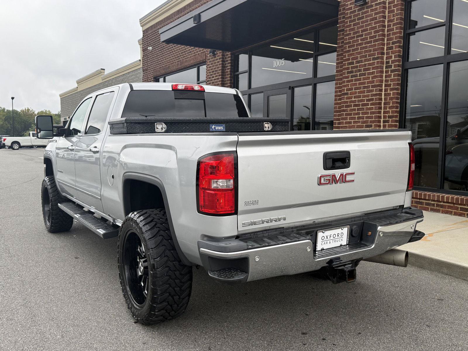 Used 2018 GMC Sierra 2500 SLT w/ Duramax Plus Package AWD/4WD image 33