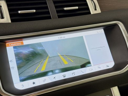 Used 2017 Land Rover Range Rover Evoque HSE image 16