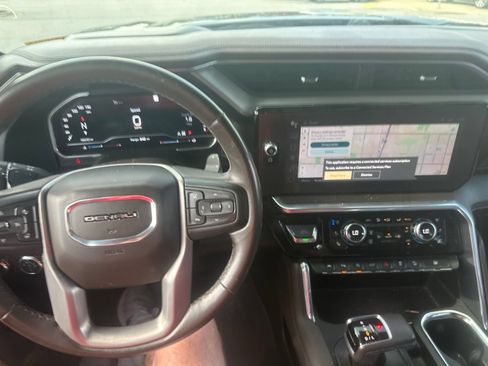 Used 2023 GMC Sierra 1500 Denali AWD/4WD image 16