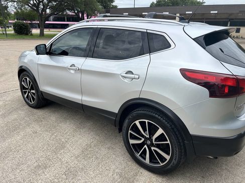 Used 2017 Nissan Rogue Sport SL FWD image 10