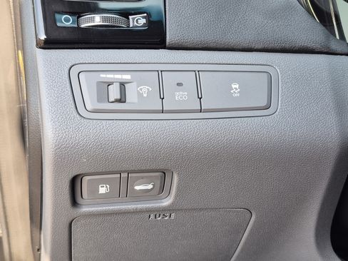 Used 2012 Hyundai Sonata Limited w/ Navigation Pkg FWD image 28