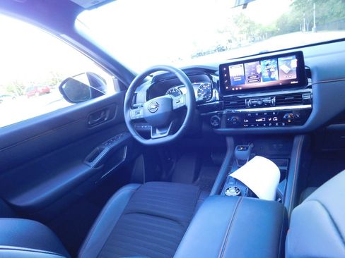 Used 2026 Nissan Pathfinder Rock Creek w/ Rock Creek Premium Package AWD/4WD image 2