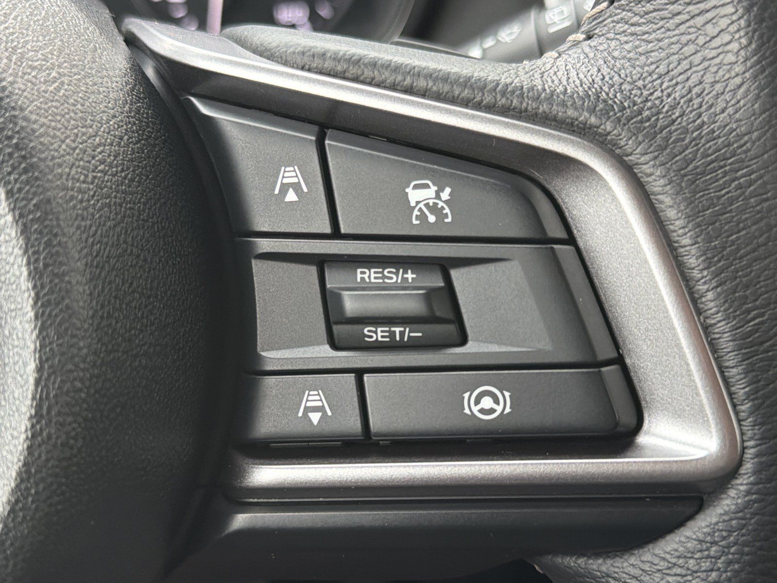 Certified 2025 Subaru Ascent Premium AWD/4WD image 30