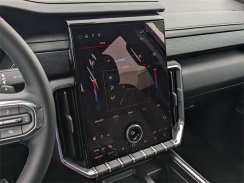 New 2026 GMC Acadia Elevation image 24