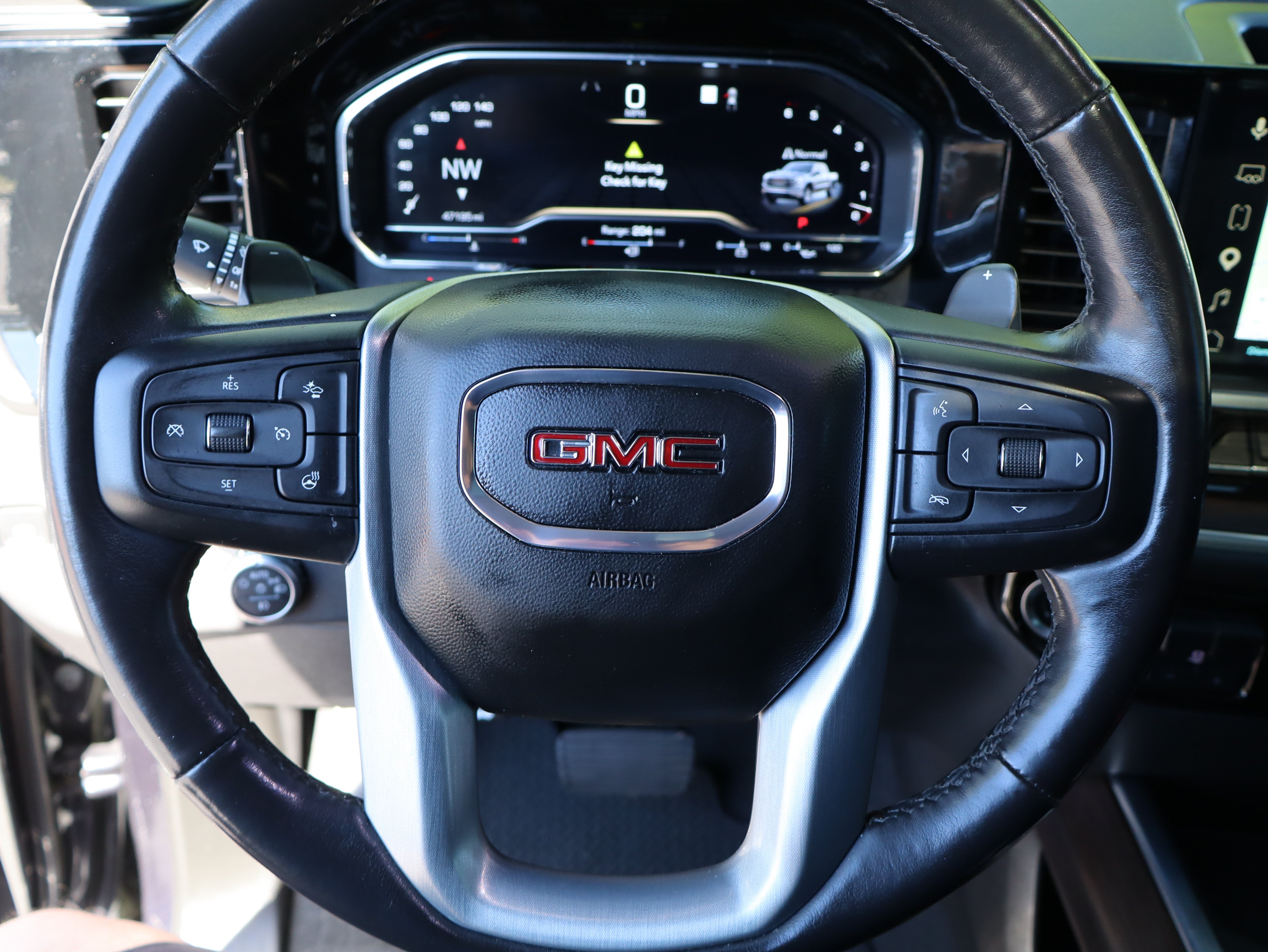 Used 2022 GMC Sierra 1500 SLT w/ SLT Premium Plus Package RWD image 20