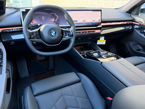 New 2026 BMW 530i w/ Convenience Package RWD image 28