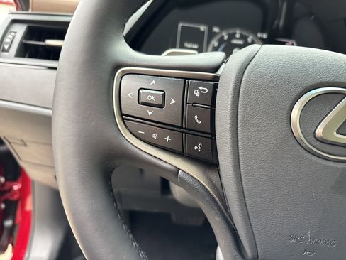 Used 2025 Lexus ES 350 w/ Premium Package FWD image 19