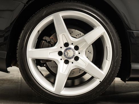 Used 2013 Mercedes-Benz SL 550 image 11