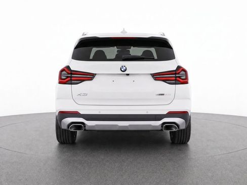 Used 2024 BMW X3 sDrive30i w/ Premium Package w/ZPA RWD image 4