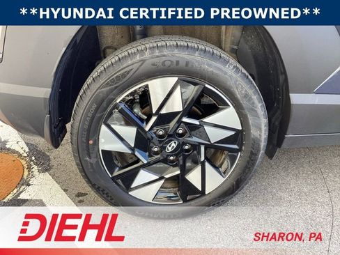 Certified 2025 Hyundai Kona SEL image 9