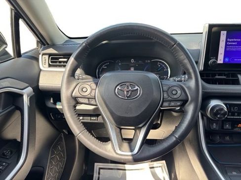 Used 2024 Toyota RAV4 XLE w/ Convenience Package AWD/4WD image 16