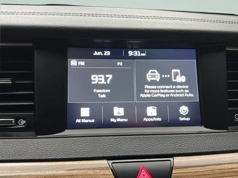 Used 2017 Kia Cadenza Premium FWD image 26