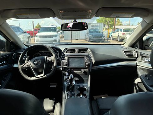 Used 2018 Nissan Maxima SR w/ Midnight Edition FWD image 23