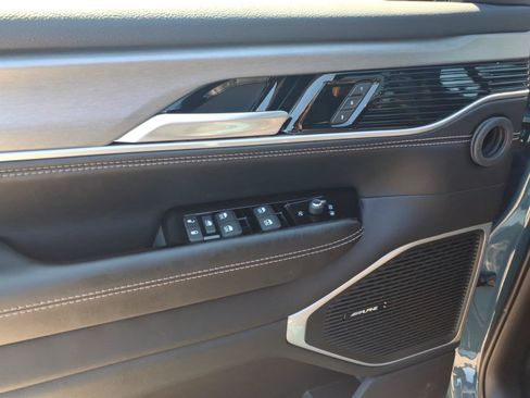 New 2026 Jeep Grand Wagoneer 4WD image 12