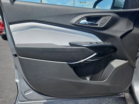 New 2025 Chevrolet Trax LT w/ Driver Confidence Package image 18