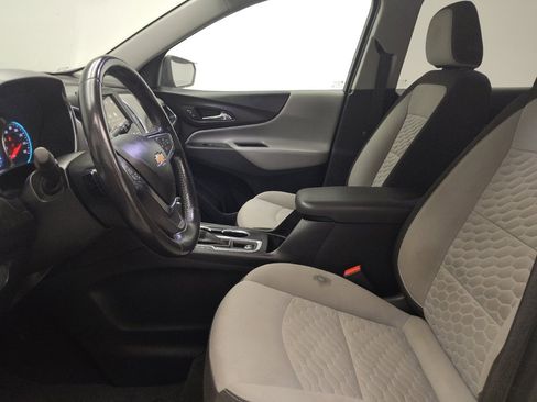 Used 2019 Chevrolet Equinox LT image 17